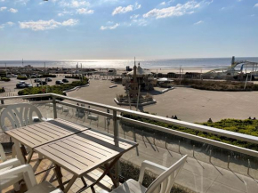 T2 traversant vue front de mer Le Touquet Paris-Plage